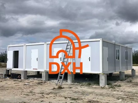 مشروع إسكان الحاويات في جزر البهاما: حياة مبتكرة ومستدامة